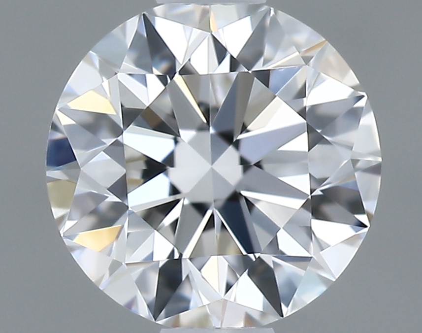 ROUND diamond