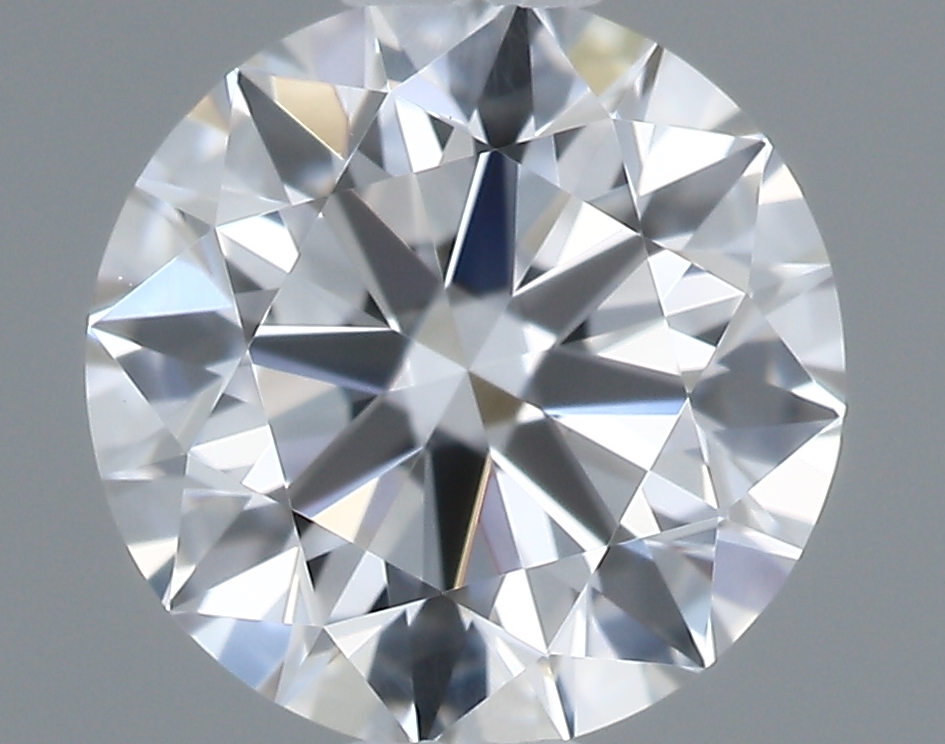 ROUND diamond